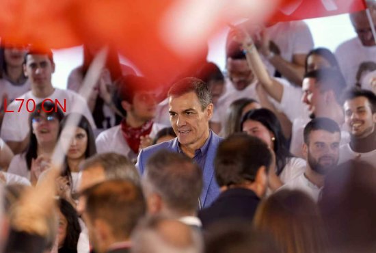 3月13日，西班牙首相桑切斯