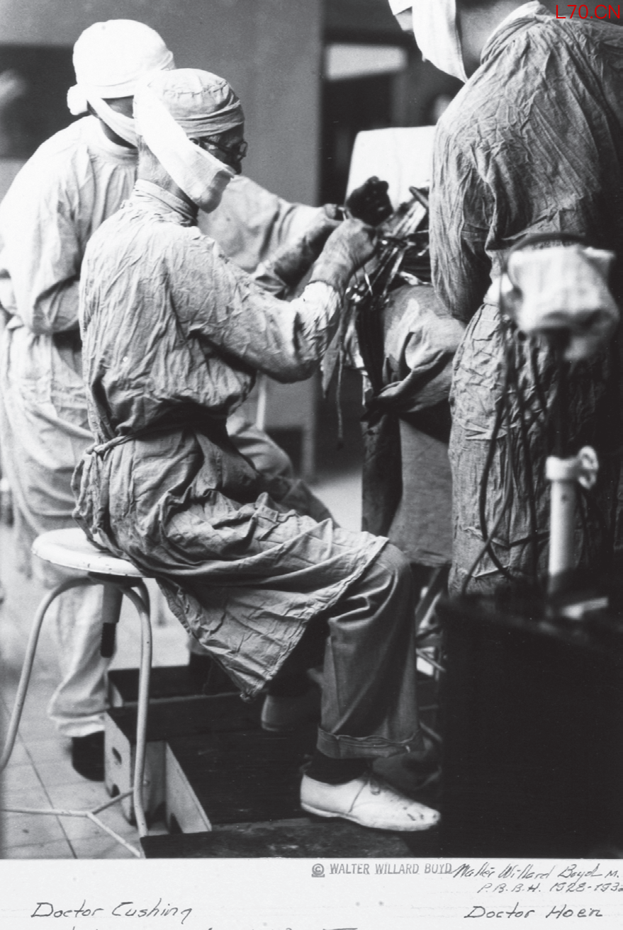 1931年4月15日，库欣完成了他的第2000例脑肿瘤切除手术（耶鲁大学哈维·库欣/约翰·海伊·惠特尼医学图书馆的医学史资料室）   出版社供图